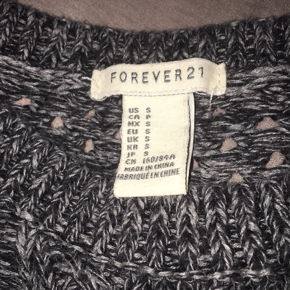 Sweater - Picture 4 of 5